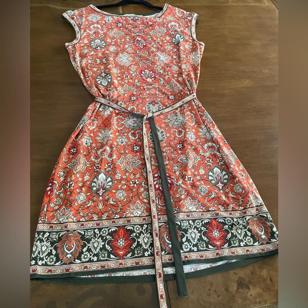 Max Studio Coral Floral Midi Dress with Belt.New without tag